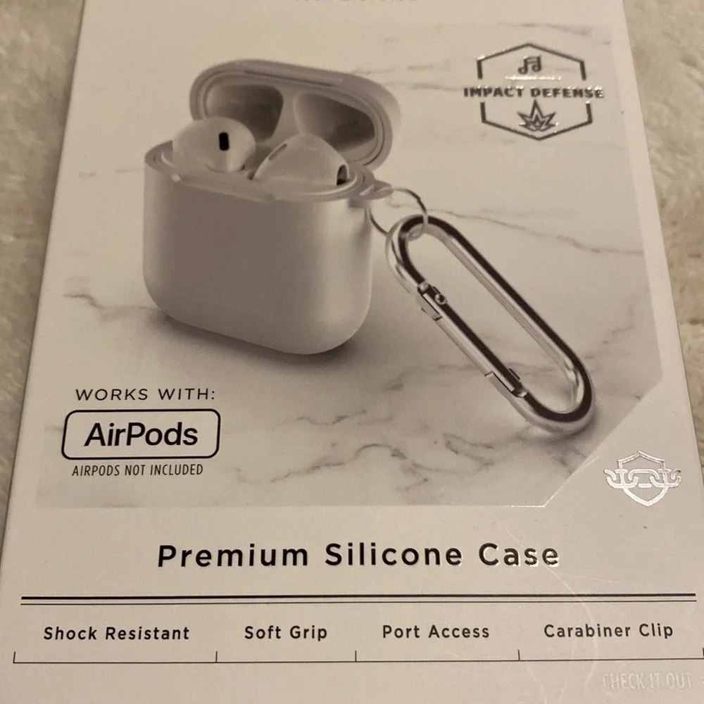 🤍NWT SOAR Tech Elevated Premium Silicone Case